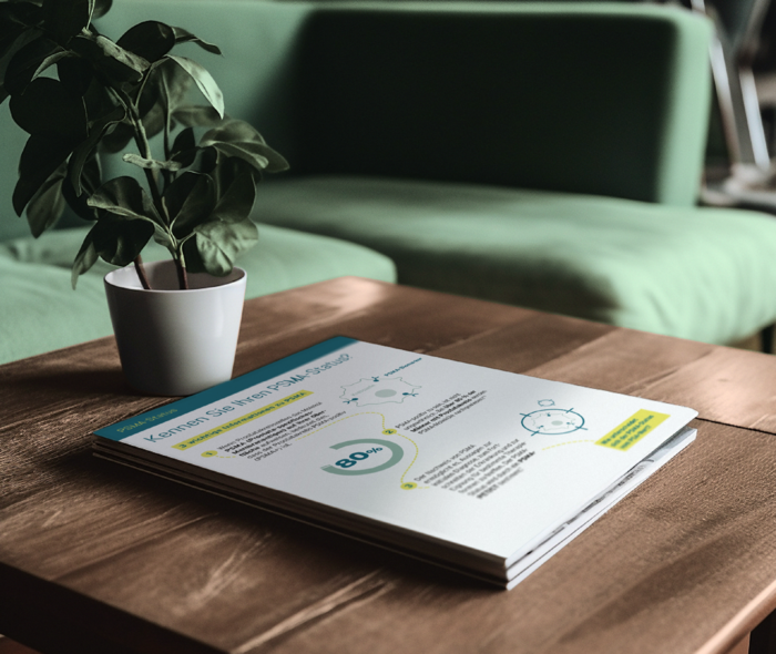 Leben mit Prostatakrebs: Auf dem Tisch liegt Informationsmaterial. Auf dem Tisch liegt Informationsmaterial.
